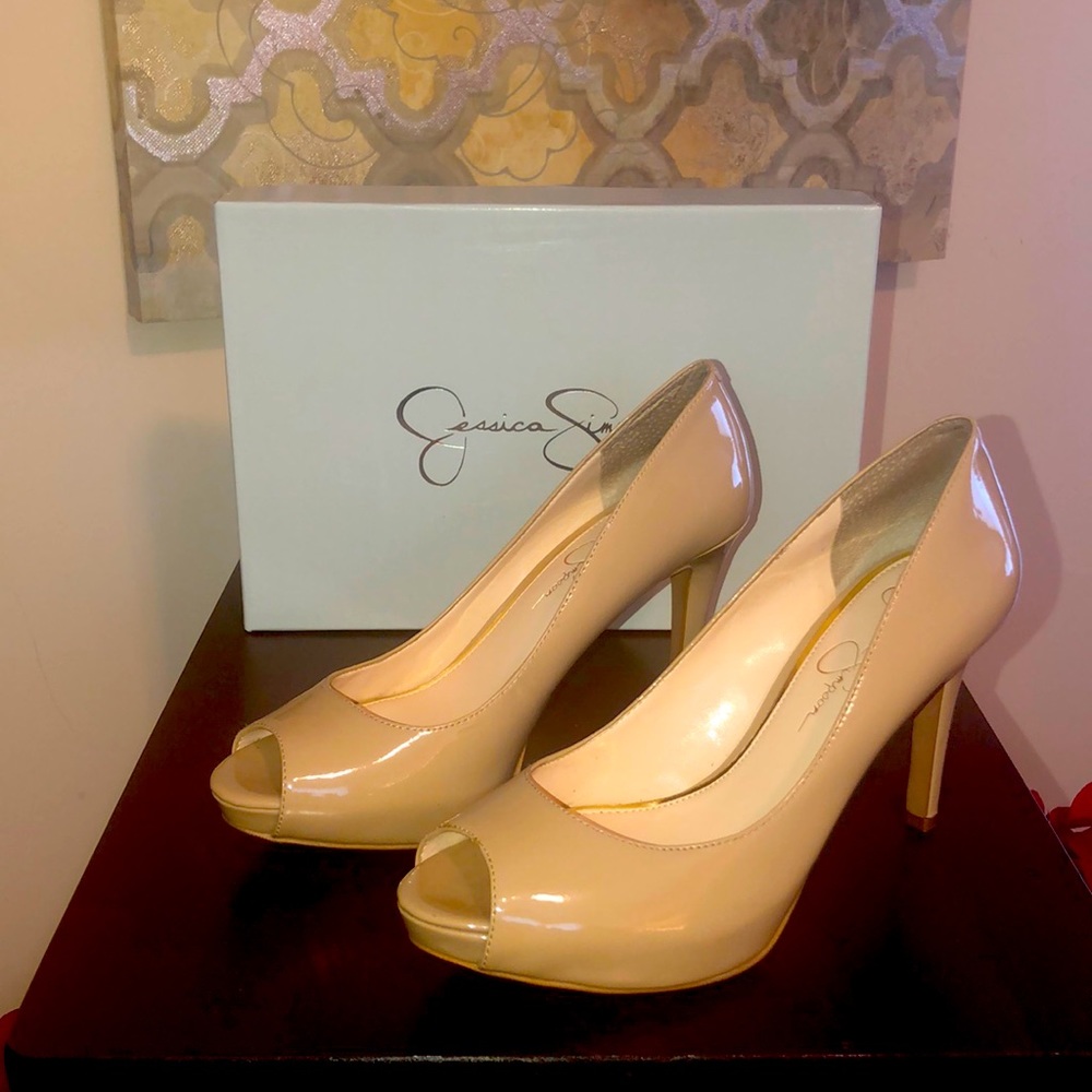 Jessica Simpson Nude Patent Shoes